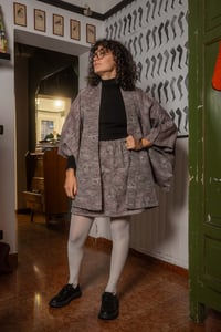 Image 1 of Kimono Grey floral