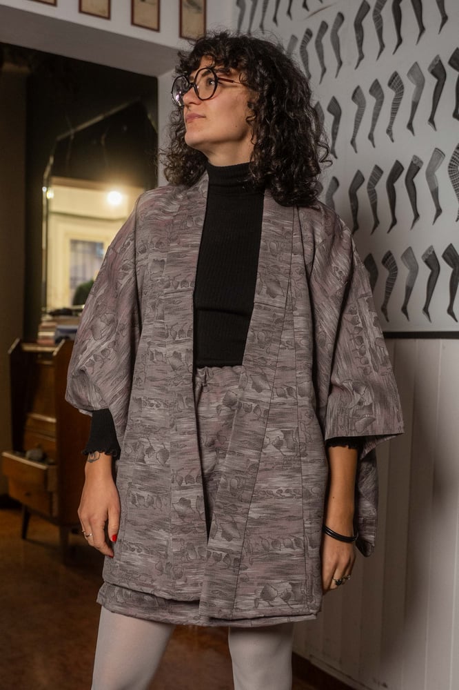 Image of Kimono Grey floral