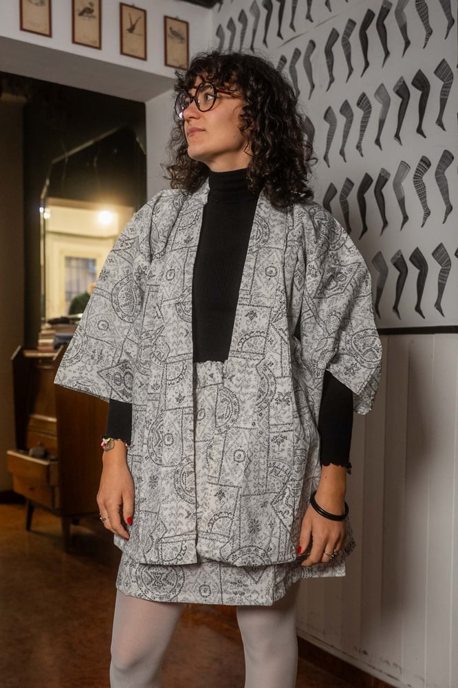 Image of Completo Kimono White