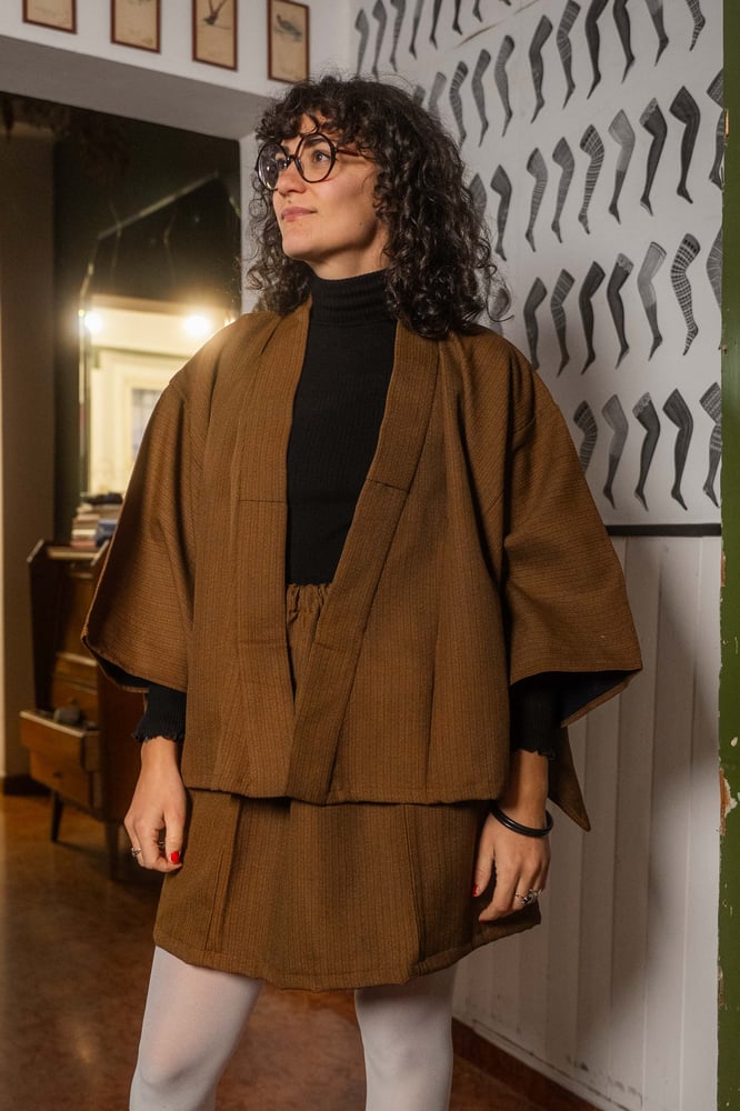 Image of Completo Kimono Marrone