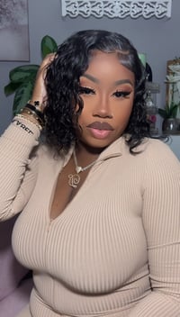 Image 2 of Loose Wave 5x5 Closure Bob Wig in 10inch