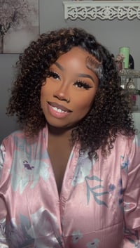 Image 1 of Curly Highlight 5x5 Closure Bob Wig in 12”