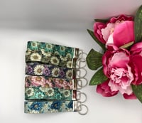 Image 2 of Daisies & Leopard Print Wristlet Keychains for Car Keys