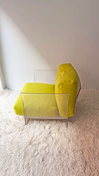 Image 5 of // ALQUILER//  SILLÓN “POP” DE KARTELL