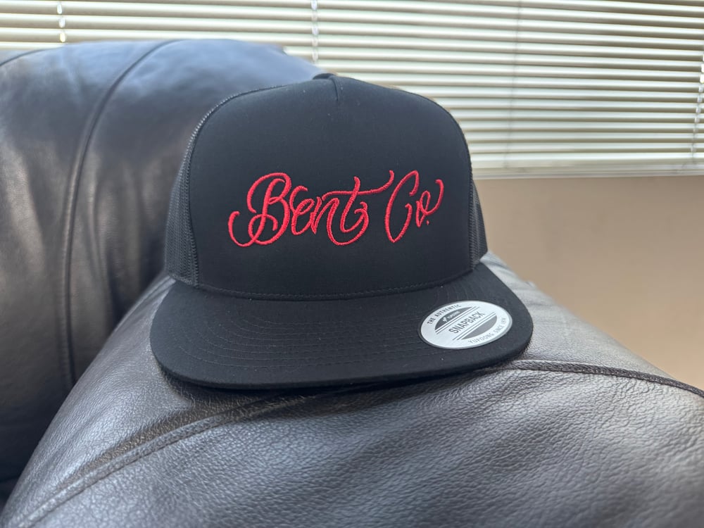 Bent Co. classic snap back black with red script