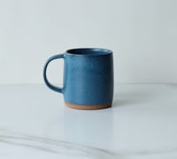 Image 3 of 14 oz mug in Teal Blue