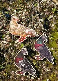 Image 5 of pigeon mystery box (keychain+sticker)