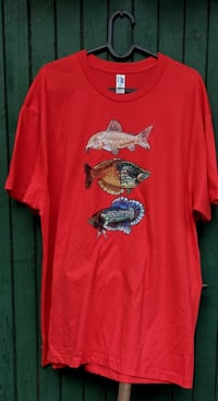 Image 2 of T-shirt: Fish RED