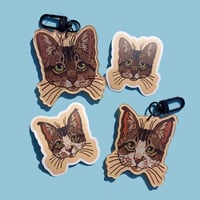 Image 1 of Mystery bag: Cat keychain + sticker