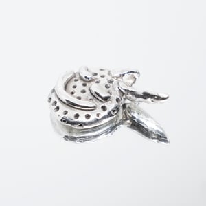 Image of FRUCHTIGER Anhänger