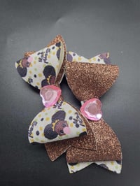 Image 4 of Brown girl Glitter 2pc hairbow set