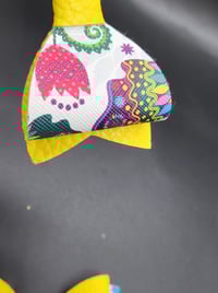 Image 5 of Yellow and white multi color 2pc hair bow set