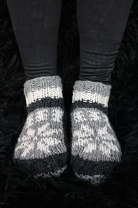 Image 1 of SHORT WOOL KNITWEAR SOCKS | SNOWFLAKE