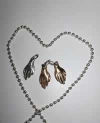 Image 2 of manus tutelaris pedants