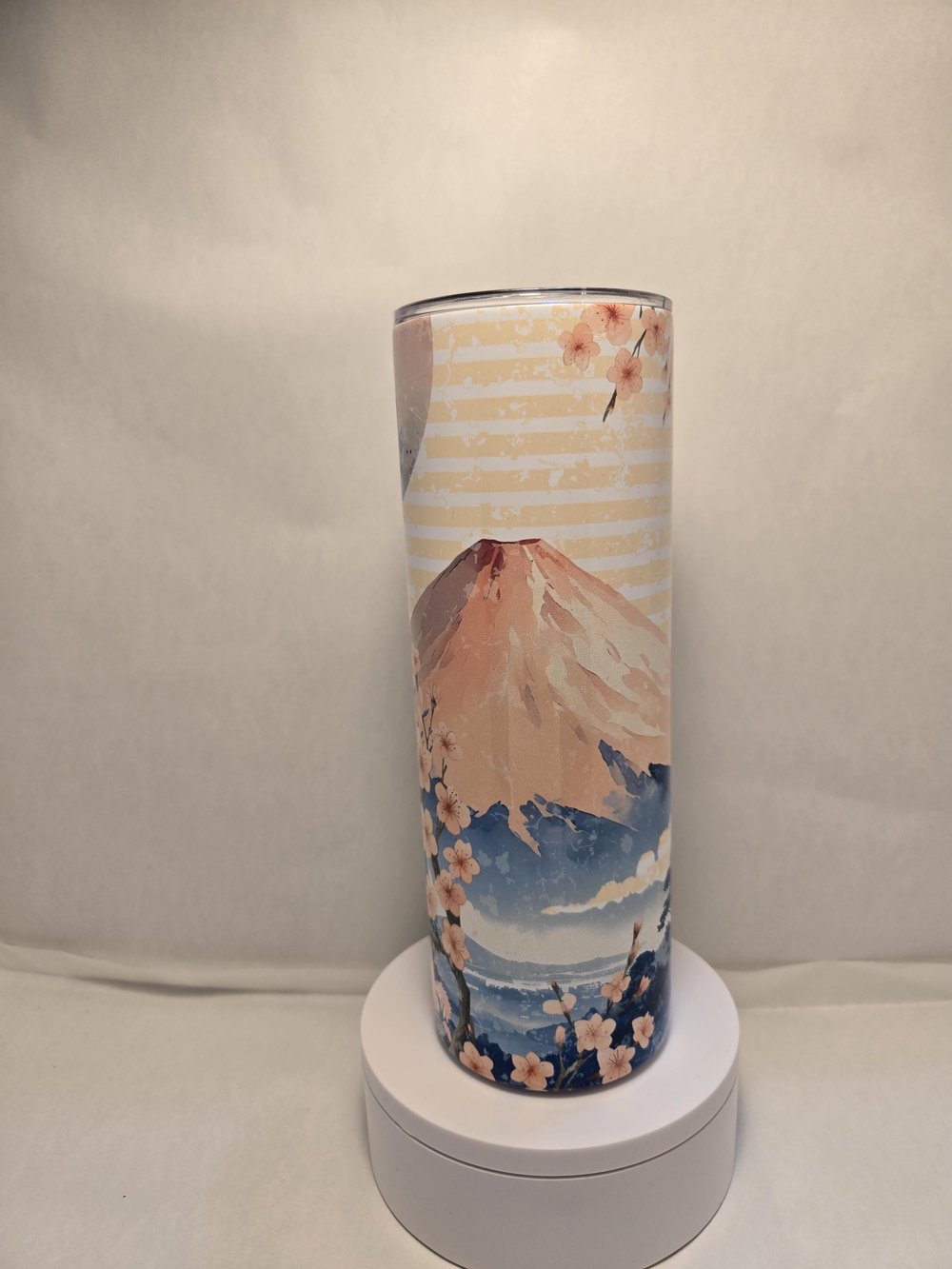 Image of Sakura & Mount Fuji 20oz Tumbler – Sip Like a Zen Master