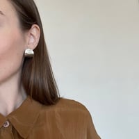 Image 1 of well hoop