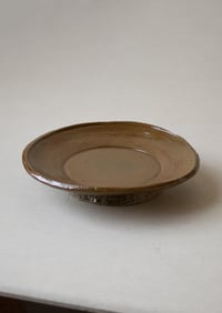 Image 4 of assiette sur pied / rouille 