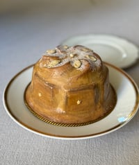 Image 2 of Kouglof « amandes » factice papier mâché 