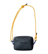Image 1 of Bolso impermeable Goood People - Negro mate