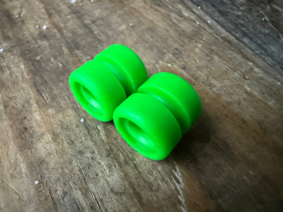 Image of Neon Green TurboGlow BLB