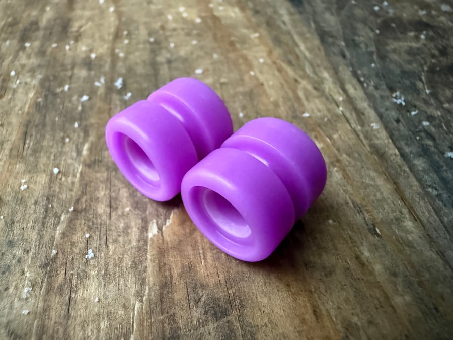 Image of Violet TurboGlow BLB