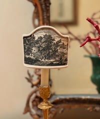 Image 1 of Paire d’abat jour écran gravure XVIII ème 