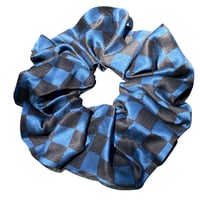 silk scrunchie ~ blue and black