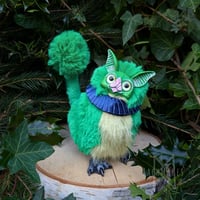 Image 2 of Emerald Ruffled Gribblegruff