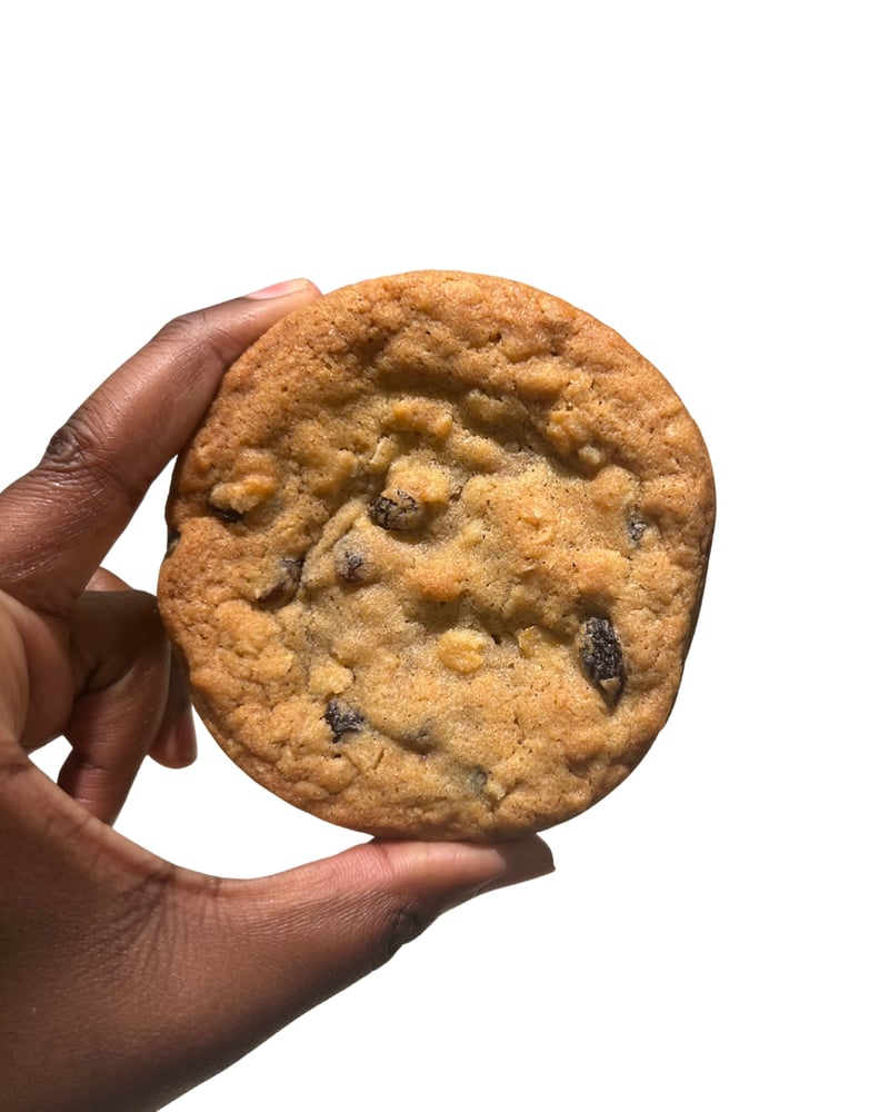 Image of Oatmeal Cookies (Dozen)