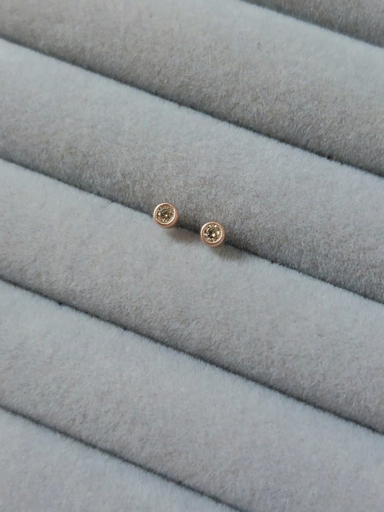 Image of Rose Gold Diamond Earstuds 