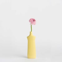 Image 1 of Bottle vase #1 jaune Foekje Fleur