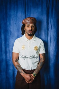 Image 3 of Polo College Bully - Blanco roto