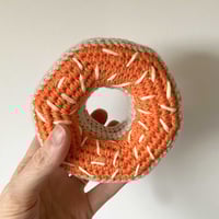 Image 3 of Jouet pour chien fait main bagel Ware of the Dog