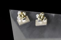 Image 3 of 4-claw green-yellow Zircon rose studs in silver