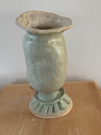 Image 11 of Large vase: 9"