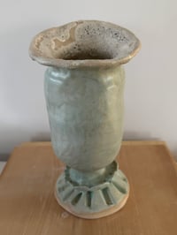 Image 13 of Large vase: 9"