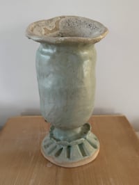 Image 14 of Large vase: 9"