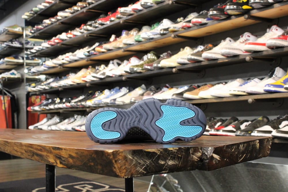 AIR JORDAN XI (11) "GAMMA BLUE" (2025)