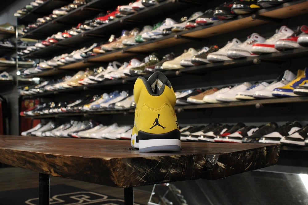 Air Jordan V (5) "TOKYO 23" (2025)