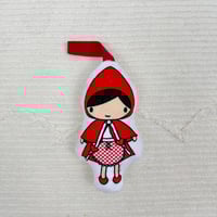 Image 2 of Sonajero Bebé personajes – Muñeco Suave con Personajes Ilustrados