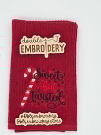 Image 3 of Sweet but twisted towel