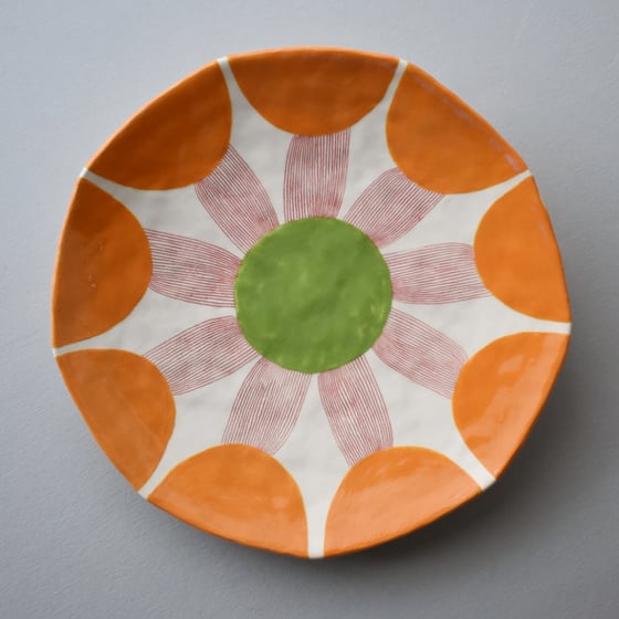 Image of Black Portrait Plate