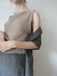 Image 1 of hand-knitted linen TOP // sleeveless, available in various colors / sizes