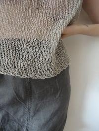 Image 5 of hand-knitted linen TOP // sleeveless, available in various colors / sizes