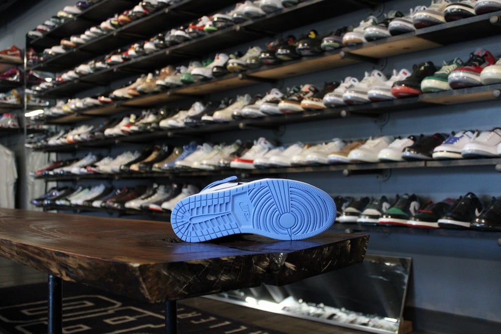 Air Jordan I (1) High OG "UNC Toe"