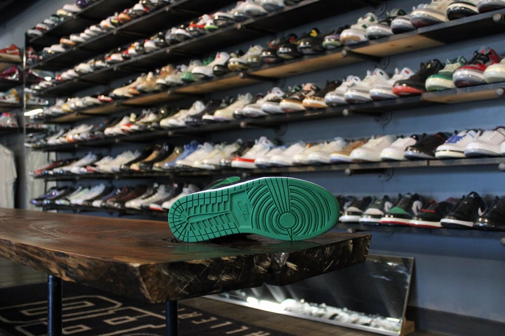 Air Jordan I (1) High OG "Pine Green 2.0"