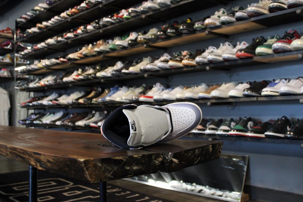 Air Jordan I (1) High OG "Skyline"