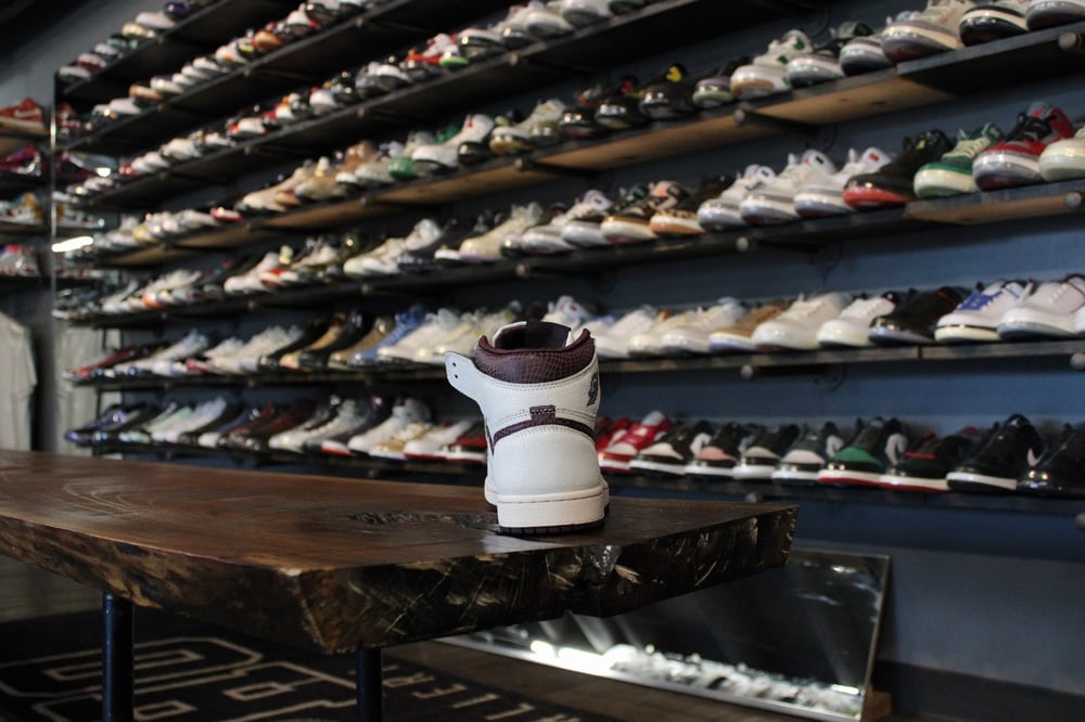 Air Jordan I (1) High OG "MANIERE"