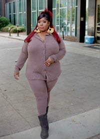 Image 3 of On The Go Lounge Set(Brown & Black)