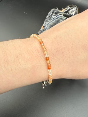 2mm Sunstone Toggle Bracelet